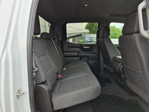 Used 2025 Chevrolet Silverado 1500 Custom Trail Boss AWD/4WD image 29