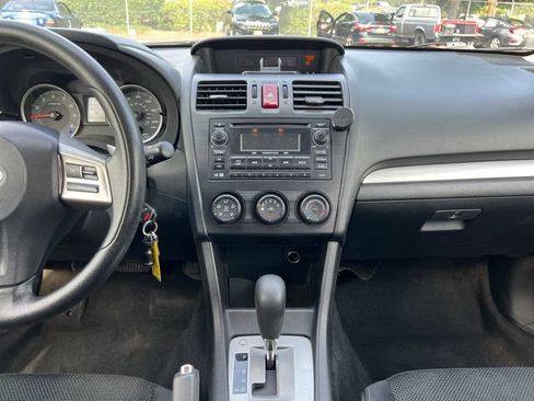 Used 2014 Subaru Crosstrek 2.0i Premium w/ Moonroof Package AWD/4WD image 19