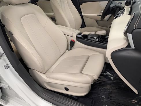 Used 2023 Mercedes-Benz CLA 250 4MATIC image 28