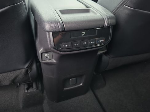 New 2026 Toyota Grand Highlander AWD Hybrid image 21