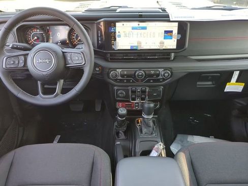 New 2025 Jeep Gladiator Rubicon image 14