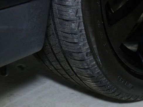 Certified 2025 Land Rover Range Rover Sport SE image 43