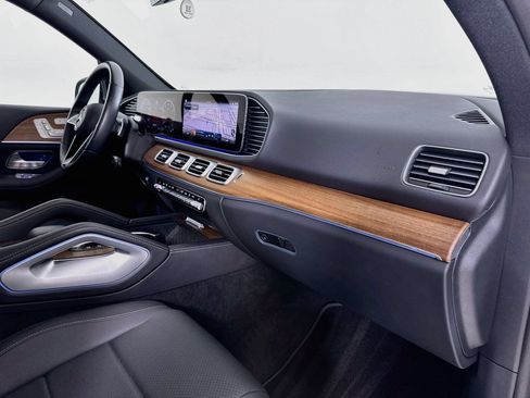 Certified 2026 Mercedes-Benz GLE 350 4MATIC image 32