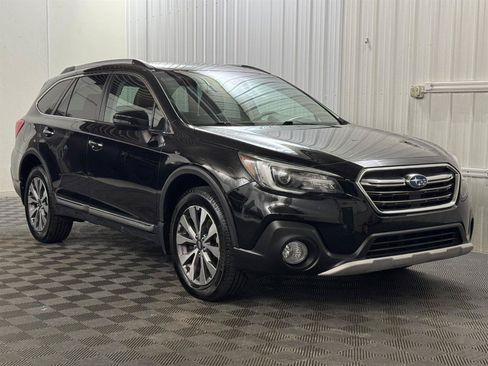 Used 2019 Subaru Outback 2.5i Touring AWD/4WD image 6