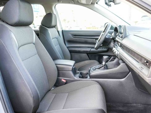 Used 2025 Honda CR-V LX image 19