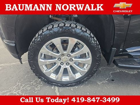 Used 2021 Chevrolet Silverado 1500 High Country w/ Technology Package AWD/4WD image 41