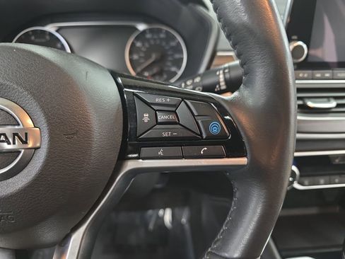 Used 2022 Nissan Altima 2.5 SL AWD/4WD image 17