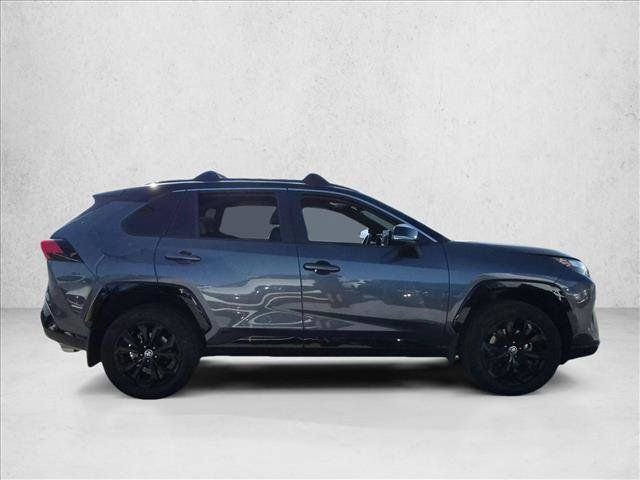 Used 2023 Toyota RAV4 XSE AWD/4WD image 4