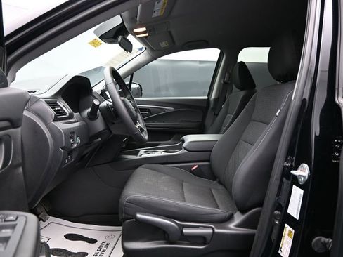 Used 2024 Honda Ridgeline Sport image 9