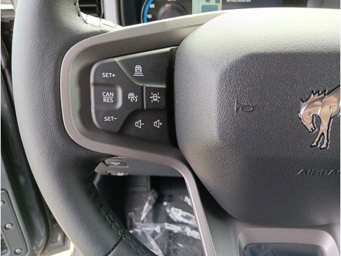 New 2024 Ford Bronco Outer Banks w/ Sasquatch Package image 16