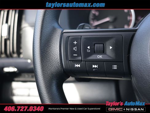 Used 2024 Nissan Pathfinder S image 23