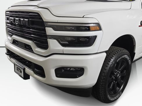 New 2026 RAM 2500 Laramie AWD/4WD image 13