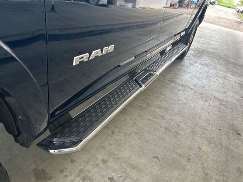Used 2022 RAM 2500 Laramie AWD/4WD image 16