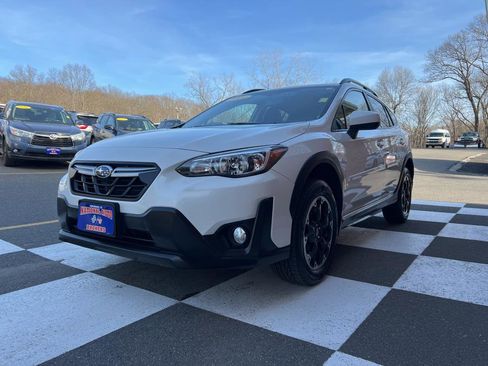 Used 2021 Subaru Crosstrek 2.0i Premium image 9