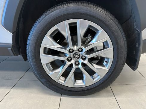 Used 2025 Toyota RAV4 Limited w/ Advanced Technology Package AWD/4WD image 8