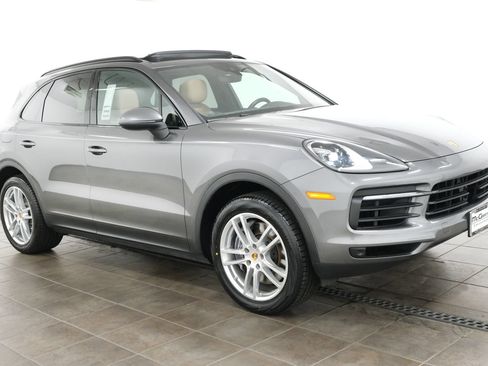 Used 2021 Porsche Cayenne AWD/4WD image 6