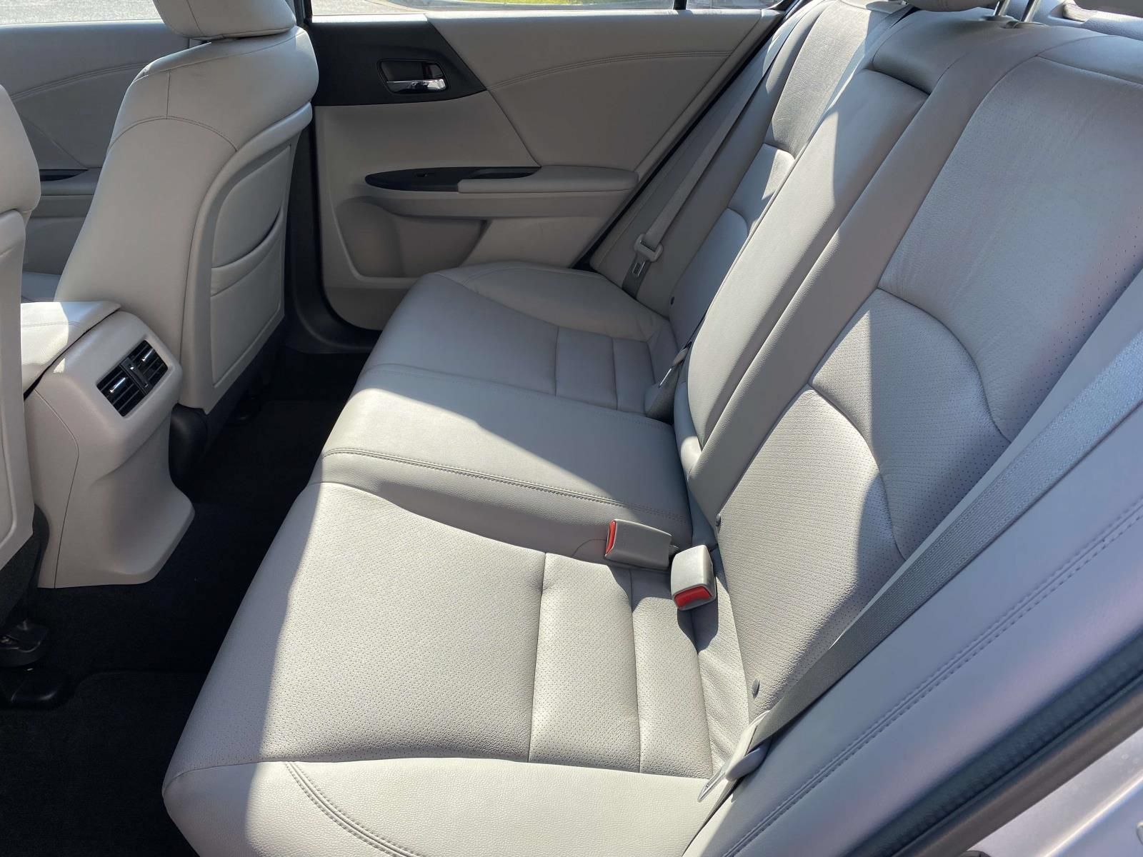 Used 2013 Honda Accord EX-L image 21