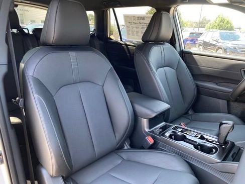 New 2026 Subaru Outback Touring XT AWD/4WD image 9