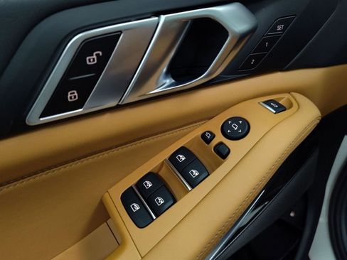 New 2026 BMW X5 xDrive50e w/ Premium Package image 12