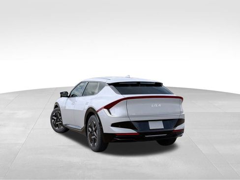 New 2025 Kia EV6 Wind image 4