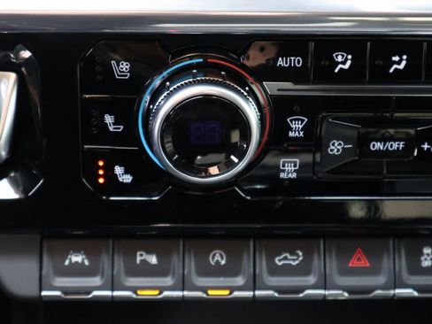 Certified 2024 GMC Sierra 1500 Denali image 33