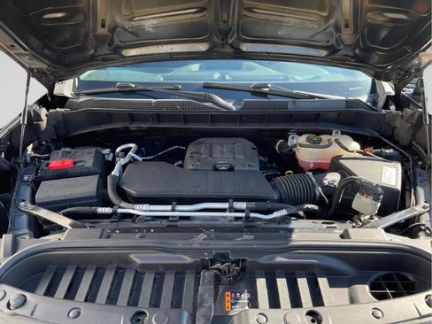 Used 2021 Chevrolet Silverado 1500 Custom w/ Safety Confidence Package image 6