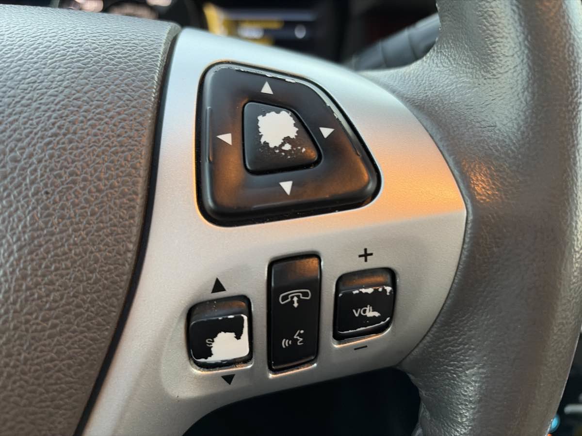 Used 2013 Ford Edge Limited FWD image 37