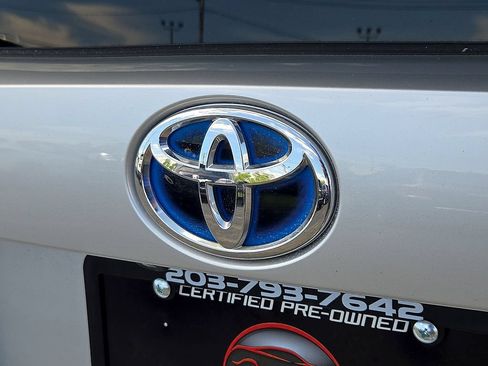 Used 2016 Toyota Prius Four Touring w/ Premium Convenience Package FWD image 29