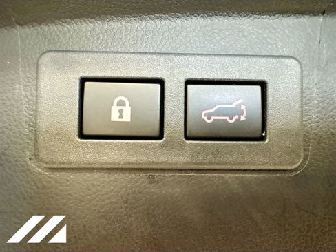 Used 2024 Subaru Outback Premium AWD/4WD image 27