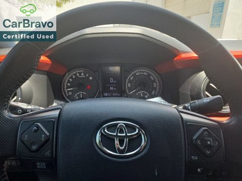 Used 2019 Toyota Tacoma TRD Sport w/ Technology Package AWD/4WD image 15