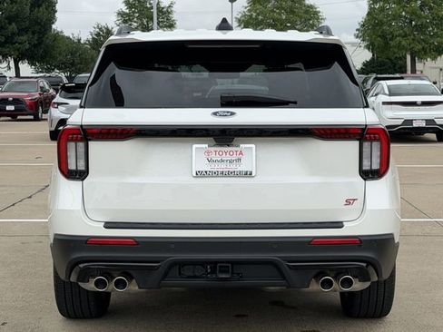 Used 2025 Ford Explorer ST w/ Sun And Sound Package AWD/4WD image 5