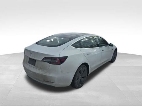 Used 2020 Tesla Model 3 Standard Range Plus image 5
