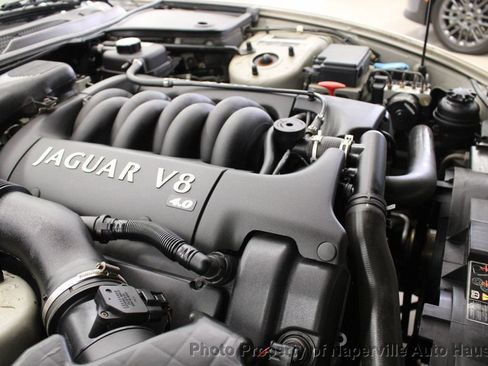 Used 2002 Jaguar XK8 Convertible RWD image 39