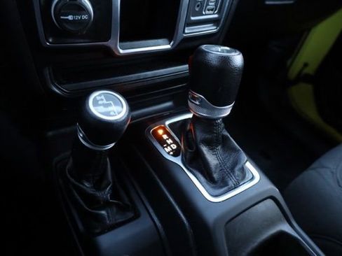 Used 2022 Jeep Wrangler Unlimited Willys image 28