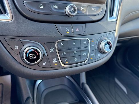 Used 2025 Chevrolet Malibu LT w/ LPO, Floor Liner Package image 19