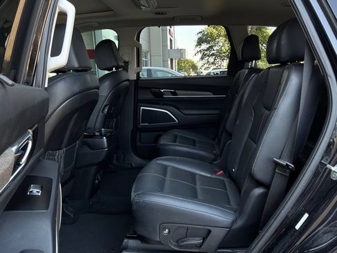 Used 2022 Kia Telluride EX w/ EX Premium Package AWD/4WD image 12