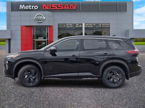 New 2026 Nissan Rogue SV FWD image 3