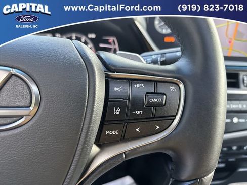 Used 2022 Lexus ES 350 Ultra Luxury w/ Accessory Package 2 FWD image 23