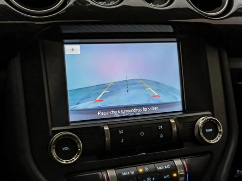 Used 2021 Ford Mustang Shelby GT500 w/ Carbon Fiber Track Pack RWD image 56