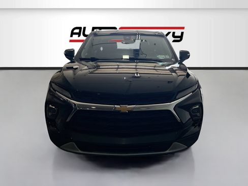 Used 2024 Chevrolet Blazer LT AWD/4WD image 2