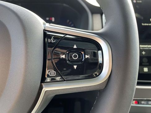 New 2026 Volvo XC90 B6 Plus w/ Protection Package Premier image 14