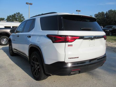 Used 2022 Chevrolet Traverse Premier w/ Redline Edition FWD image 3