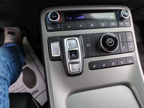 Used 2025 Hyundai Palisade SEL FWD image 29