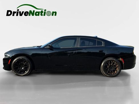 Used 2015 Dodge Charger SE w/ Popular Equipment Group RWD image 8
