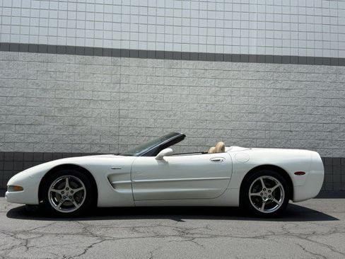 Used 2003 Chevrolet Corvette Convertible w/ Preferred Equipment Group1 RWD image 15