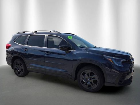 Used 2025 Subaru Ascent Onyx Edition AWD/4WD image 2