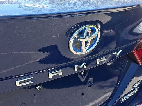Used 2024 Toyota Camry SE image 20