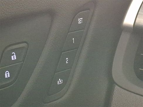 Used 2020 Buick Envision Essence image 25