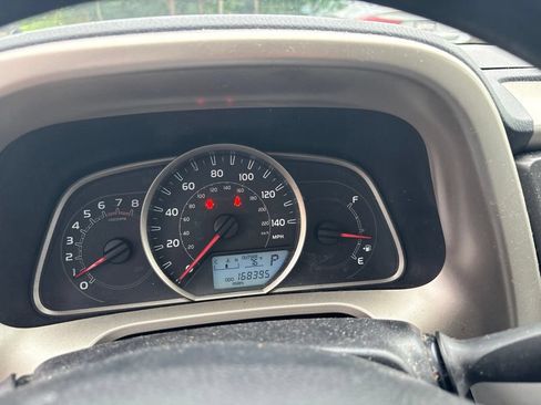 Used 2014 Toyota RAV4 LE FWD image 13