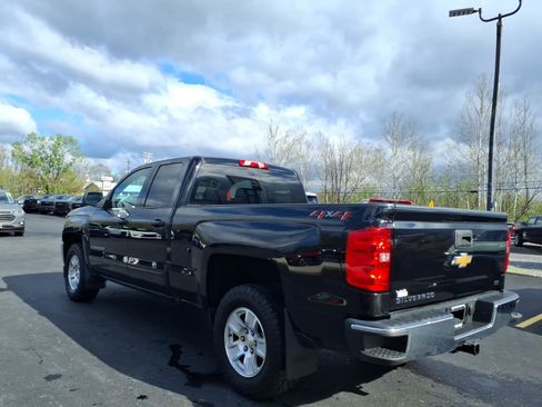 Used 2019 Chevrolet Silverado 1500 LT AWD/4WD image 4